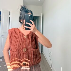 Chunky Knit Button-Up Vest